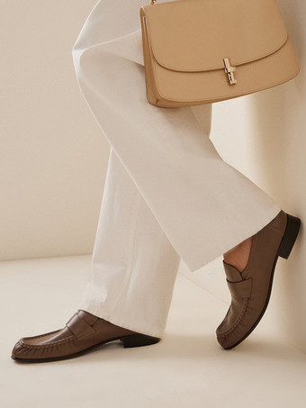 レディース ホワイト ペニー ローファー ラウンドトゥ スリッポン フラット シューズ