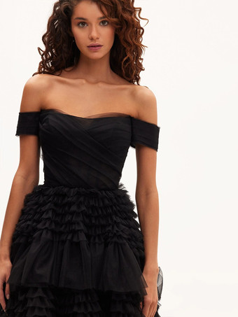 ゴシック ウェディングドレス プリンセス シルエット ノースリーブ フリル チュール トレーン ブライダルドレス