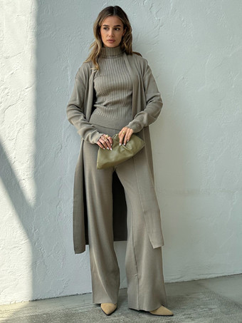 ブラウン ロングラインオーバーコート ハイカラートップスとワイドレッグパンツの3ピースコーデセット 2025