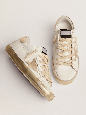 Zapatillas de deporte para mujer con diseño de patines y punta redonda con cordones y diseño metálico