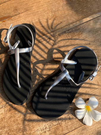 Black Women's Buttons Round Toe Rubber Slide Sandals Blue