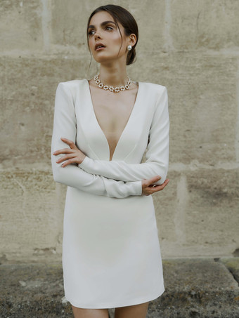 ショート ウェディング ドレス V ネック 長袖 シース ショート ブライダル ドレス