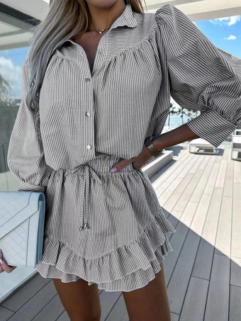 グレイフリルランタンスリーブボタンアップトップスとミニスカートの2点セット