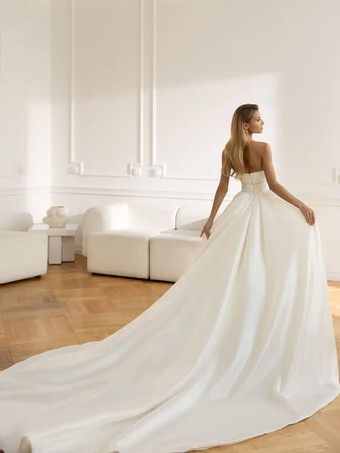 ヴィンテージウェディングドレスストラップレスノースリーブナチュラルウエストサテン生地トレインレース伝統的なドレス花嫁のための