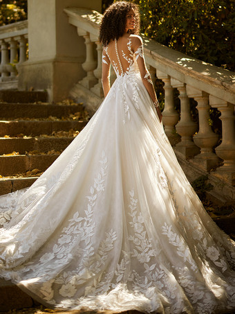 ウェディングドレス Aライン トレーン Vネック 長袖 ナチュラル ウエスト レース チュール ブライダルドレス