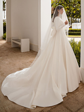 ヴィンテージウェディングドレス ジュエルネック ロングスリーブ ナチュラルウエスト サテン生地 トレーンリボン付き ブライダルガウン