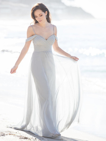 ライトグレーブライズメイドドレス スウィートハートネックライン コールドショルダー ルーシュシフォン Aライン マキシドレス