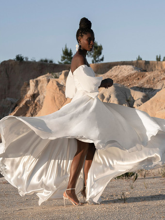 ツーピースウェディングドレス ポリエステル スウィートハートネック Aライン フロアレングス バックレス ロングスリーブ アイボリー