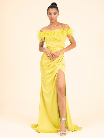 イエローカクテルドレス付き 可愛いマーメイド トレーン付き バトーネック フェザー 伸縮性のあるシルクのようなサテン