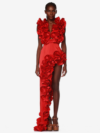 シックな赤いドレス、フリル、ノースリーブ、バックレス、アシンメトリーなパーティーミニドレス