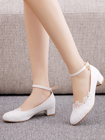 ウェディングシューズ チャンキーヒール 花のディテール ブライダルパンプス