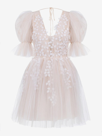 ショートウェディングドレス ショートVネック 半袖 Aライン チュール ブライダルドレス