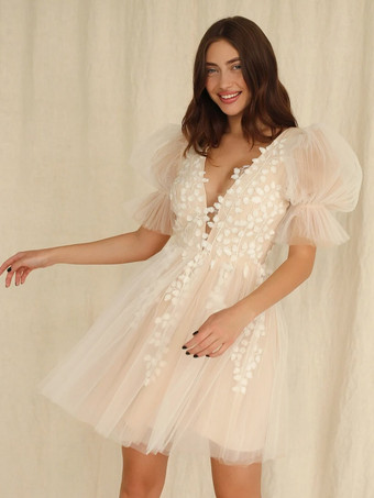 ショートウェディングドレス ショートVネック 半袖 Aライン チュール ブライダルドレス