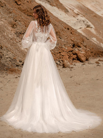 ボヘミアンウェディングドレス レース レース Aライン フロアレングス ナチュラルウエスト ウェディングドレス 機能的なボタン 長袖 ジュエルネック アイボリー