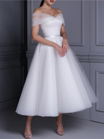 ショートウェディングドレス スウィートハートネック ノースリーブ Aライン ティーレングス ブライダルドレス