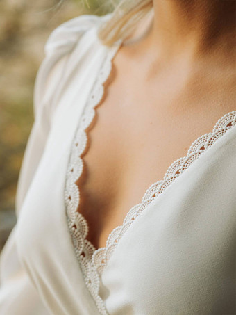 ウェディングドレス Vネック 長袖 Aライン 膝丈 ブライダルドレス