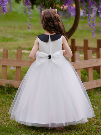 白いフラワーガールドレス 特別な日のためのドレス ホワイトチュール ノースリーブ ジュエルネック フラワーガールドレス