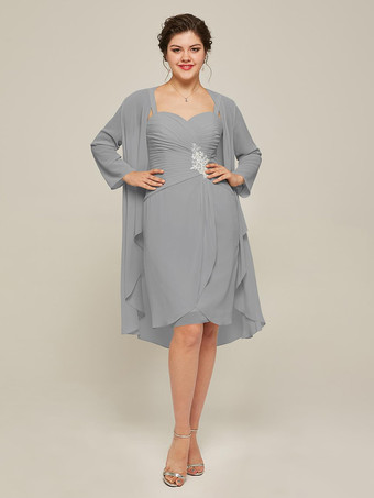 ライトグレー花嫁の母親のためのパーティードレス スウィートハートネック 長袖 Aライン レース 膝丈 結婚式用ゲストドレス