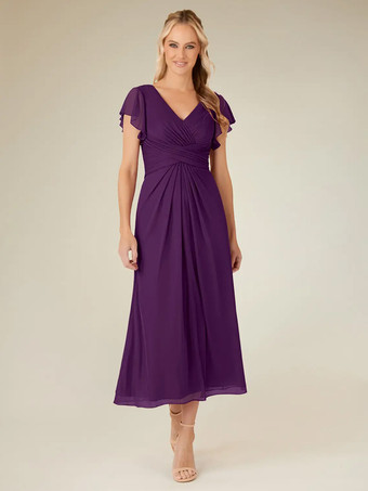 プラム花嫁の母親のためのパーティードレス Vネック 半袖 Aライン プリーツ ティーレングス ウェディングゲストドレス