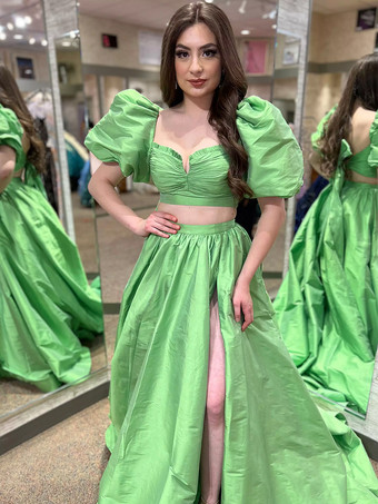 グリーン プロムドレス タフタ スウィートハートネック ボールガウン 半袖 フロントスリット パーティードレス