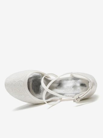 ウェディングシューズ ブライダルパンプス ラウンドトゥ 刺繍入り