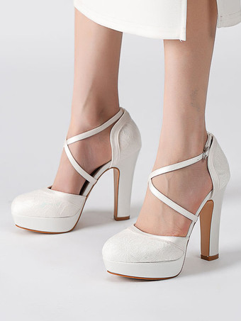 ウェディングシューズ ブライダルパンプス ラウンドトゥ 刺繍入り