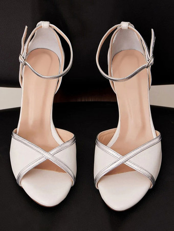 アイボリーブライダルサンダル オープントゥ アンクルストラップ チャンキーヒール ウェディングシューズ