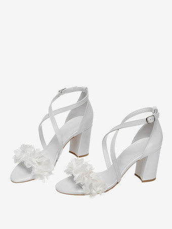 ホワイトウェディングシューズ 花柄 クリスクロス チャンキーヒール ブライダルシューズ