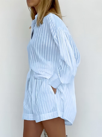 ストライプ柄ツーピースコーデ（カジュアルウェア2025）