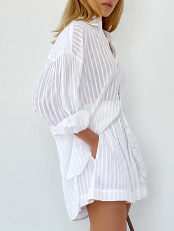 ストライプ柄ツーピースコーデ（カジュアルウェア2025）