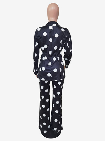 2025年春のドット柄ツーピーススーツコーデ