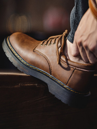 メンズ ブラウン ラウンドトゥ レースアップ デビーシューズ