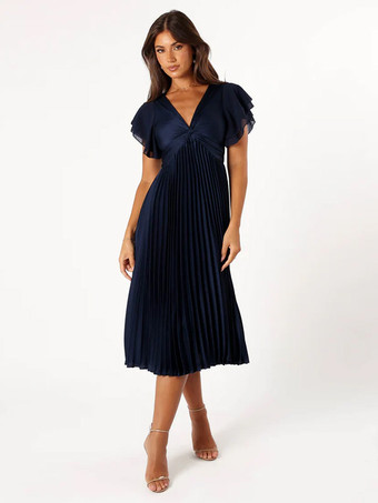 ショート丈のブライズメイドドレス 伸縮性のあるシルクのようなサテン 半袖 ジッパー Vネック ウェディング パーティードレス