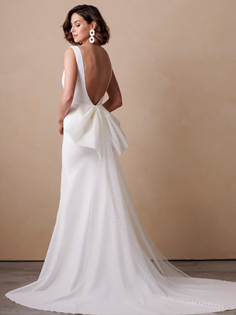 トレーン付きウェディングドレス ノースリーブ リボン Vネック ブライダルガウン