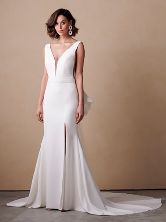 トレーン付きウェディングドレス ノースリーブ リボン Vネック ブライダルガウン