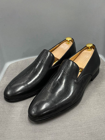 ブラック メンズ スリッポン ローファー 牛革 ローファー 文字プリント ペニーシューズ 結婚式やプロムに最適