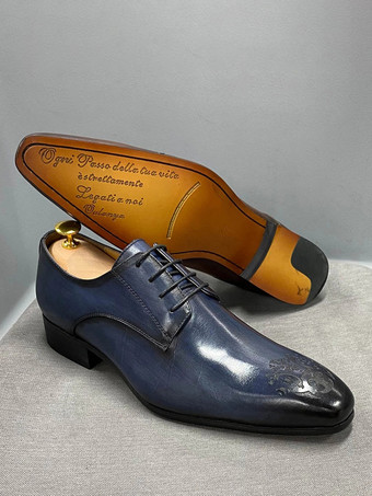 男性用ドレスシューズ モダンなラウンドトゥ 牛革 プロム ウェディングシューズ