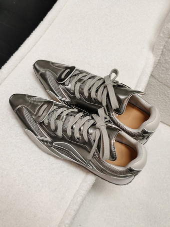 シルバー レディース スニーカー ポインテッドトゥ レースアップ カジュアルシューズ