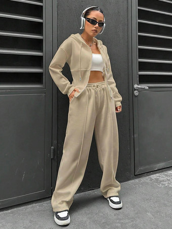 カーキ フード付きの快適なツーピーストラックスーツ（カジュアル＆アスレチックウェア 2025）