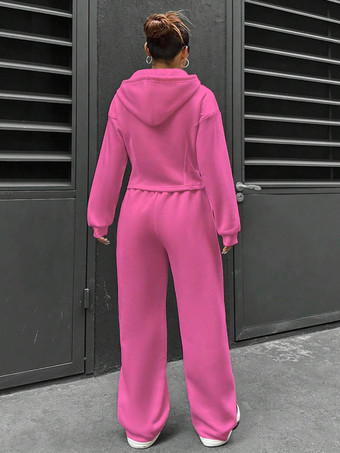 フード付きの快適なツーピーストラックスーツ（カジュアル＆アスレチックウェア 2025）