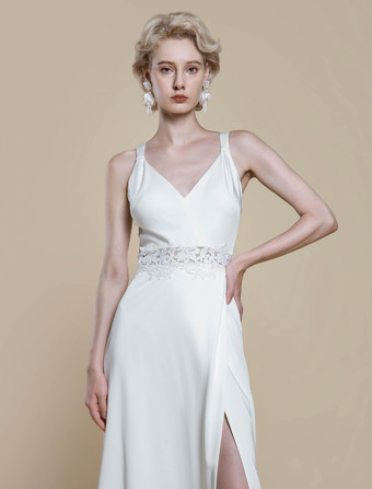 シンプルなウェディングドレス サテン生地 Vネック ノースリーブ レース ボールガウン 30cm ブライダルガウン