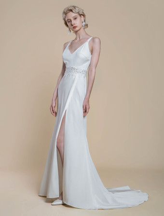 シンプルなウェディングドレス サテン生地 Vネック ノースリーブ レース ボールガウン 30cm ブライダルガウン