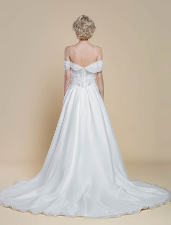 シンプルなウェディングドレス ポリエステル バトーネック 半袖 カットアウト ボールガウン 40cm ブライダルドレス