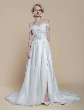 シンプルなウェディングドレス ポリエステル バトーネック 半袖 カットアウト ボールガウン 40cm ブライダルドレス