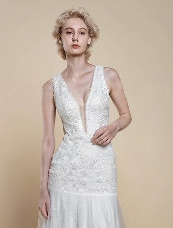 ボヘミアンウェディングドレス ポリエステル カットアウト マーメイド トレーン付き ナチュラルウエスト バックレス ノースリーブ Vネック アイボリー