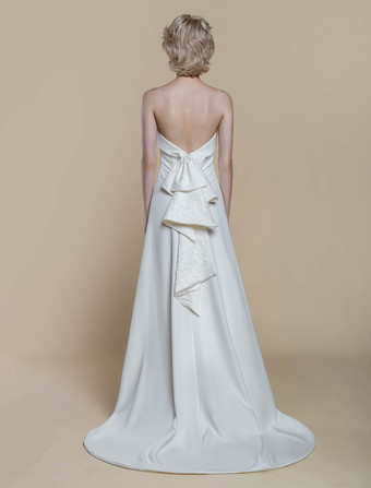 シンプルなウェディングドレス ストレッチクレープデザイン ネックライン ノースリーブ レース ボールガウン 20cm ブライダルガウン