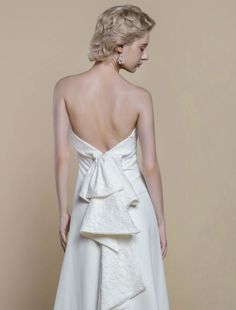 シンプルなウェディングドレス ストレッチクレープデザイン ネックライン ノースリーブ レース ボールガウン 20cm ブライダルガウン