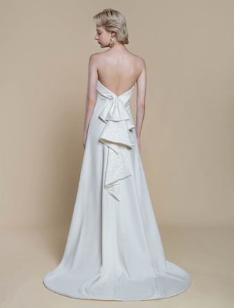 シンプルなウェディングドレス ストレッチクレープデザイン ネックライン ノースリーブ レース ボールガウン 20cm ブライダルガウン