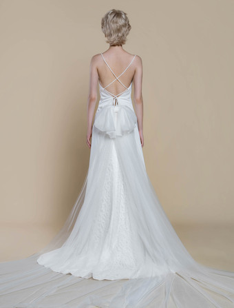 シンプルなウェディングドレス シース Vネック ノースリーブ リボン 30cm ブライダルガウン