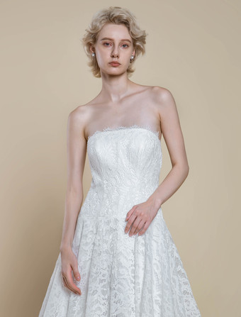 ボヘミアンウェディングドレス レース レース プリンセスシルエット フロアレングス ナチュラルウエスト ジッパー ノースリーブ ストラップレス アイボリー